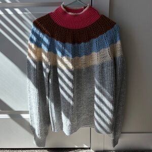 Women’s sweater